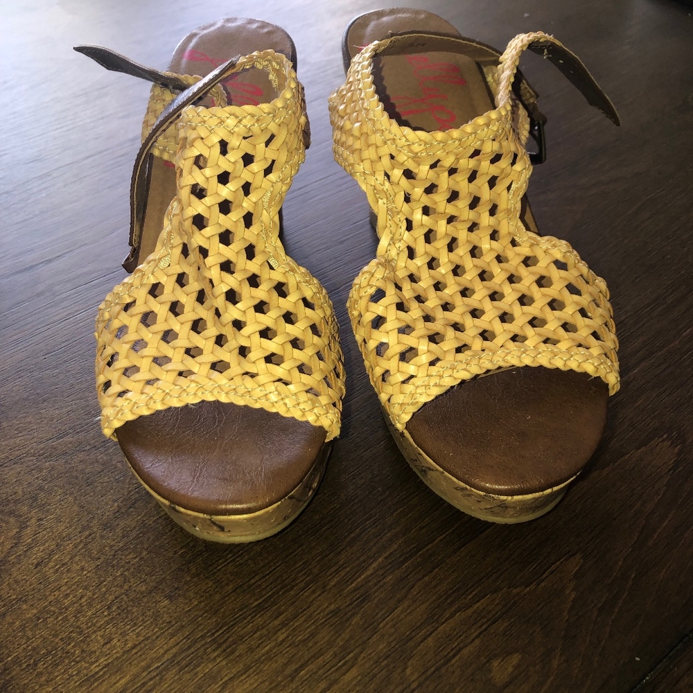 Tan Wedges